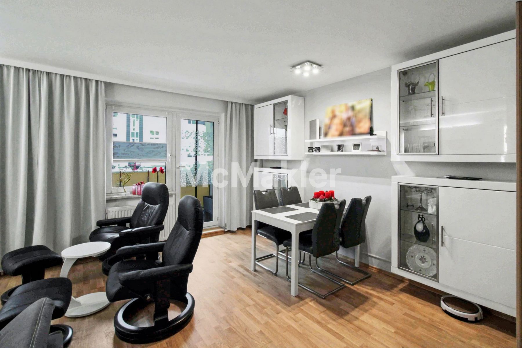 Frei und bezugsfertig: Moderne 2-Raum-Wohnung inklusive hochwertiger Einbauküche