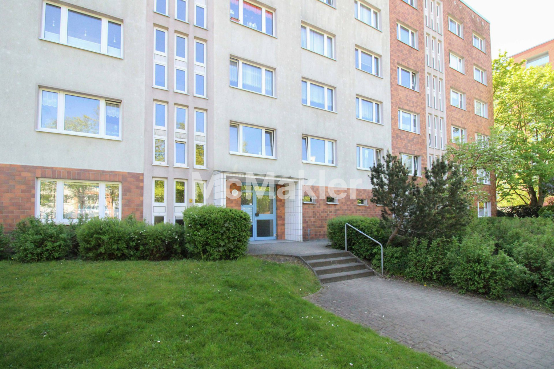 2-Zimmer-Wohnung mit Dachterrasse in Rostock: Perfekte Eigennutzung & Kapitalanlage
