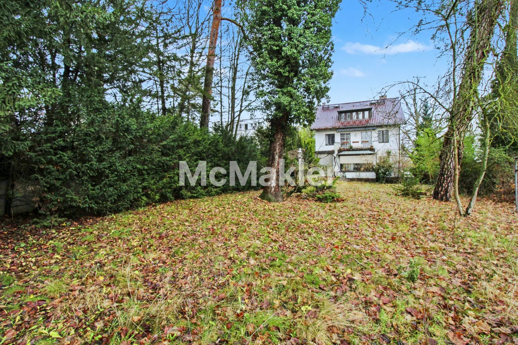 Großes Baugrundstück mit ca. 1107 m² in begehrter Lage von Berlin Steglitz zu verkaufen