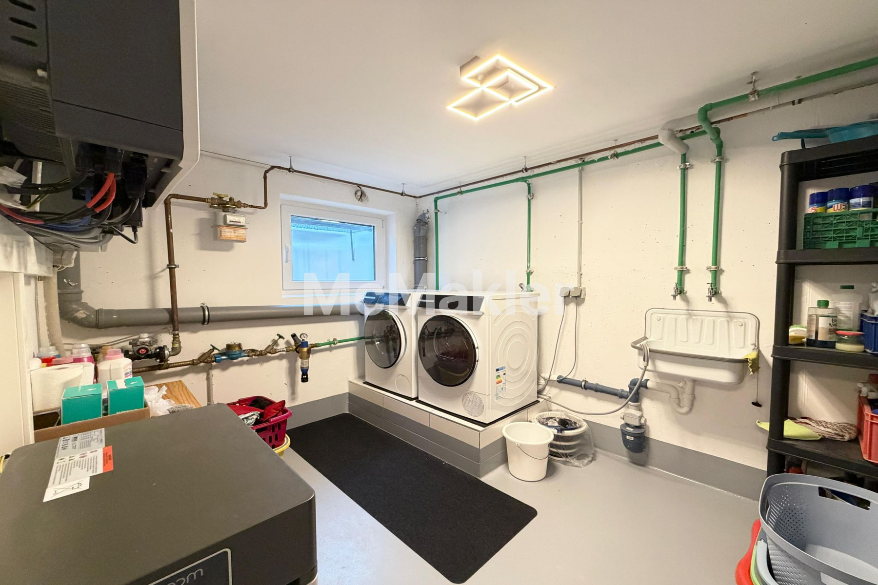Property view 16