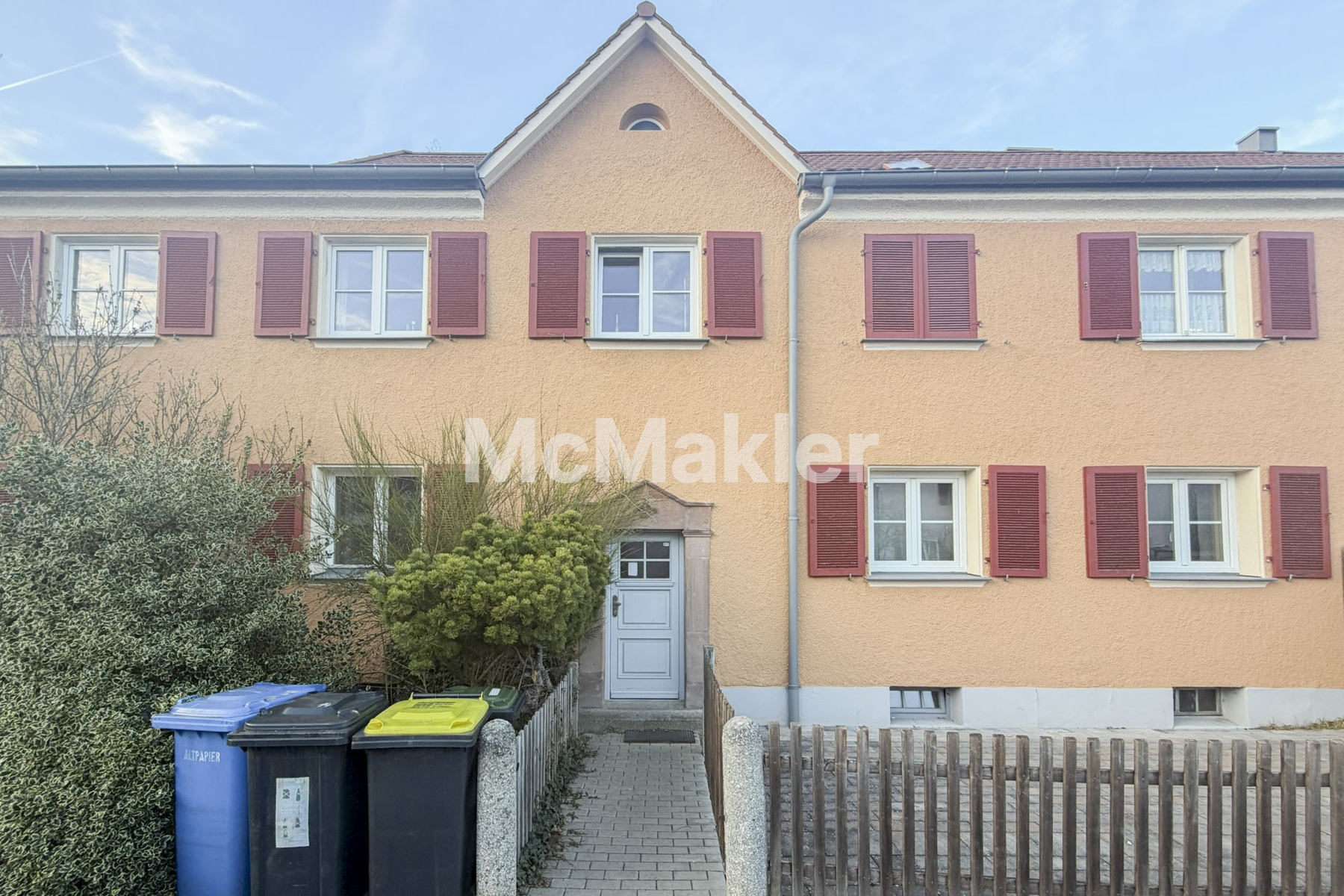 Erdgeschosswohnung mit Garten & Terrasse – sanierungsbedürftiges Schmuckstück mit viel Potenzial