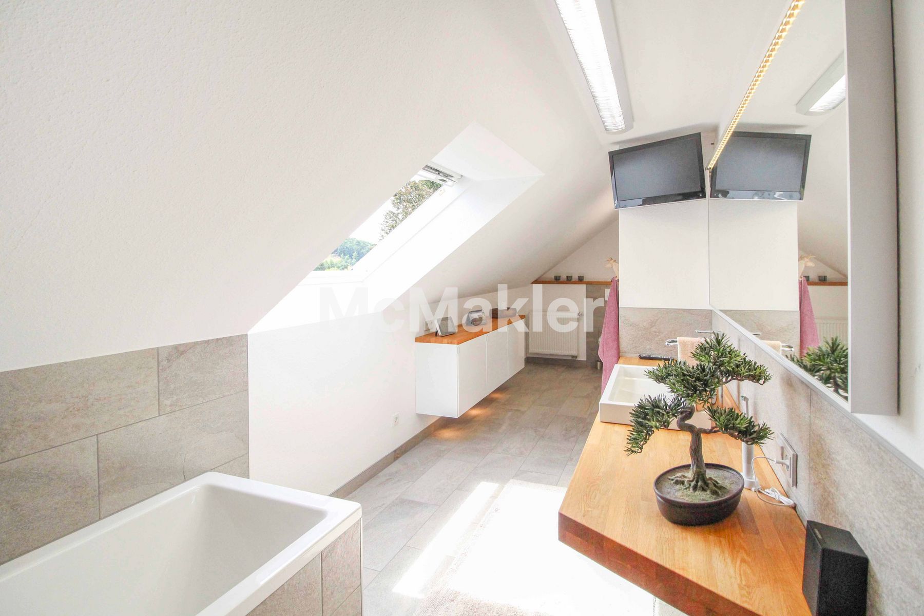 Property view 10