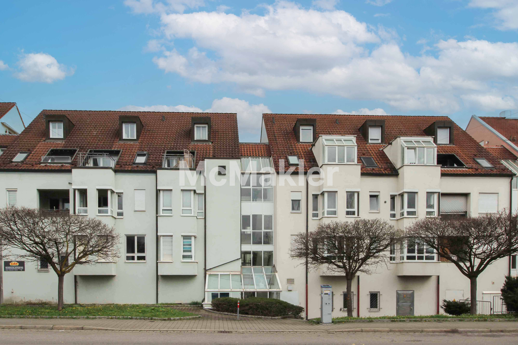 Attraktive Maisonette-Wohnung mit Aufzug und zwei Dachterrassen in Obertürkheim