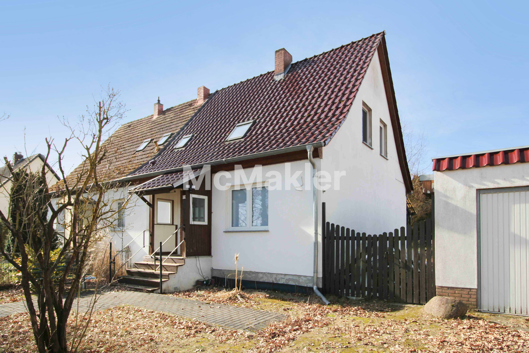 Haus im Grünen nahe Berlin mit Wärmepumpe, Glasfaser Garage und 988 m² Grundstück