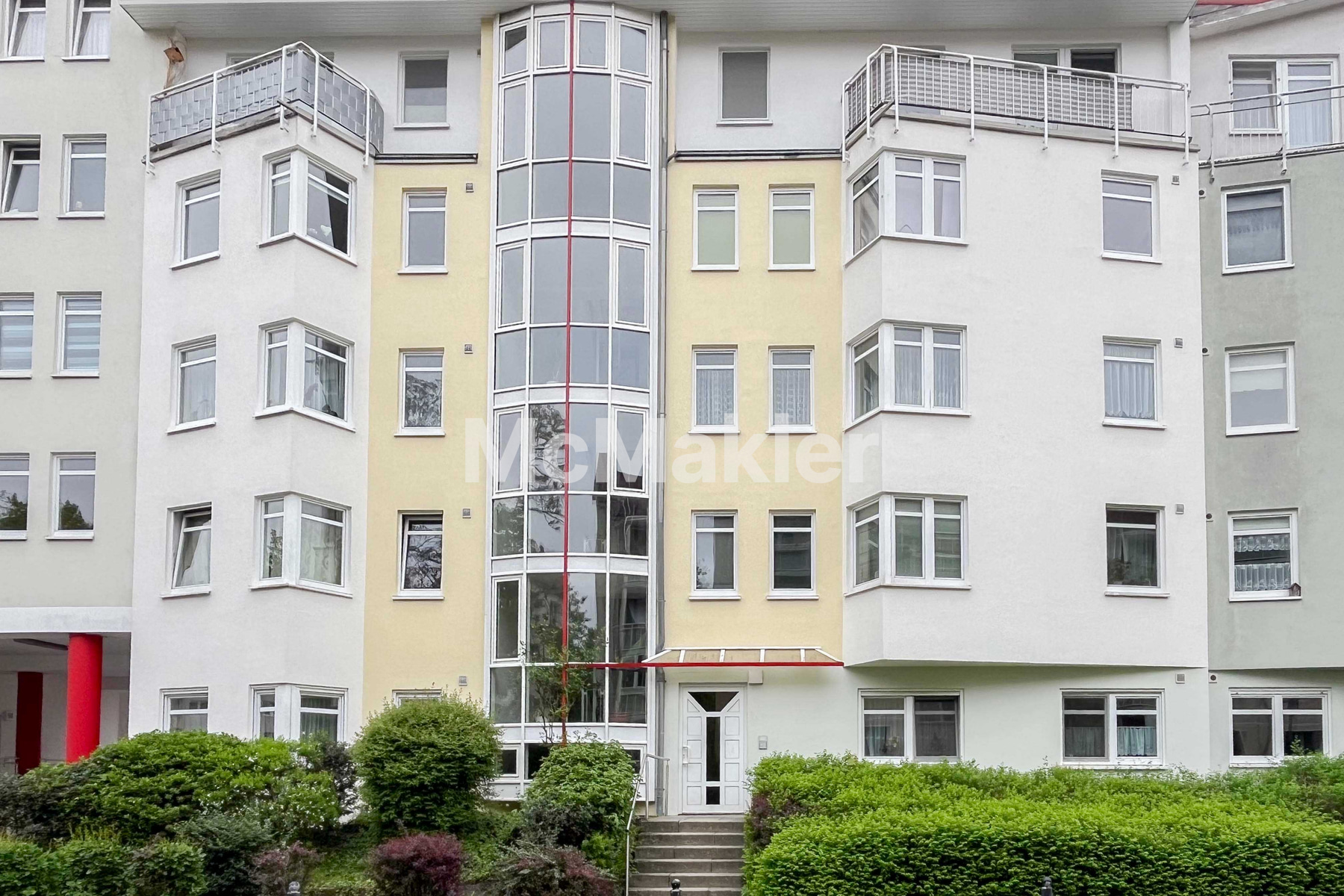 Ihr neues Zuhause in Potsdam: Charmante Maisonette mit Balkon, Garage und viel Wohnqualität