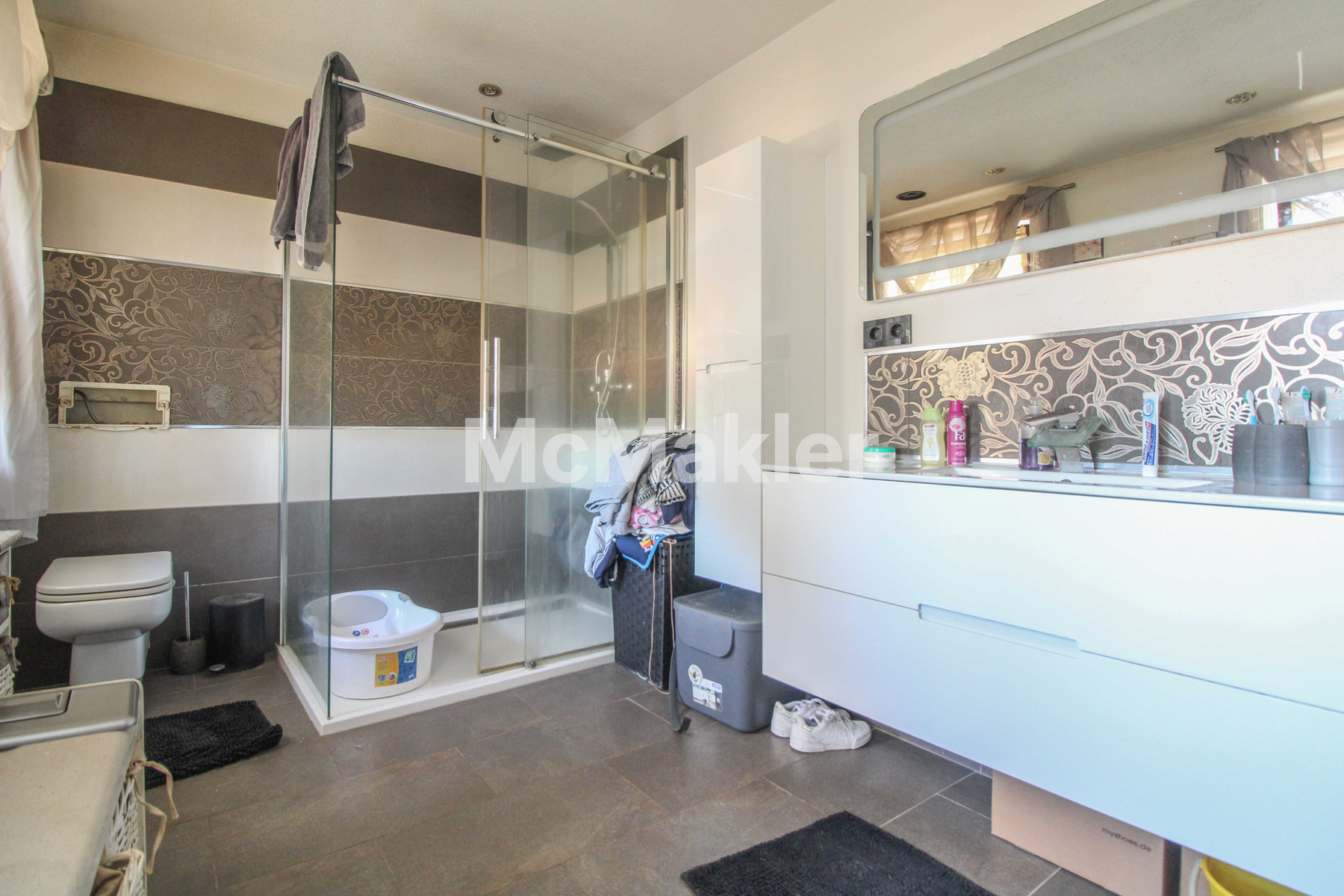 Property view 13