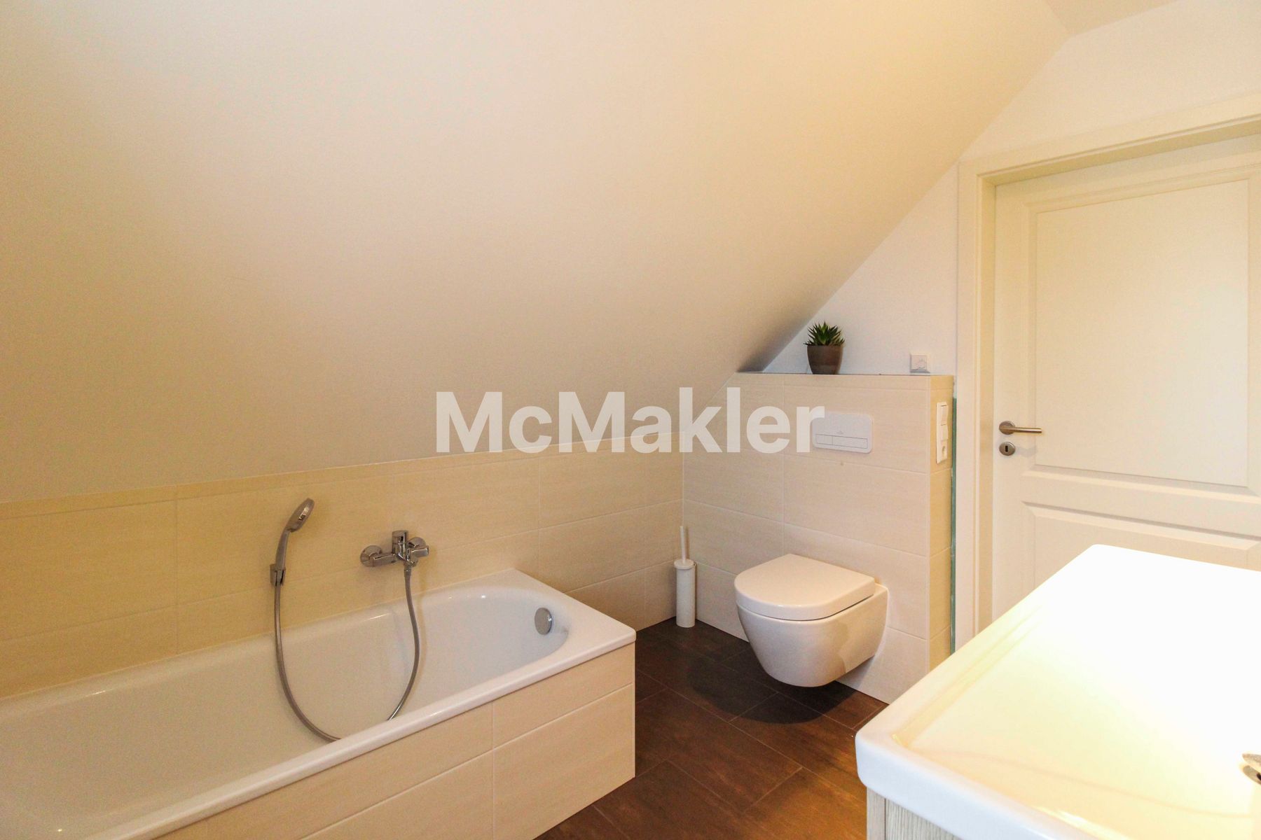Property view 15