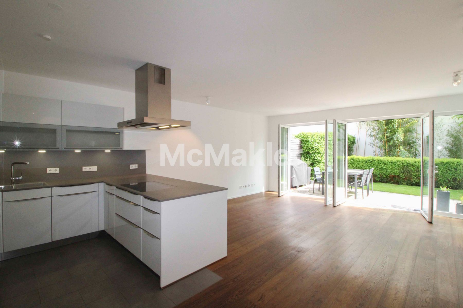 Property view 0