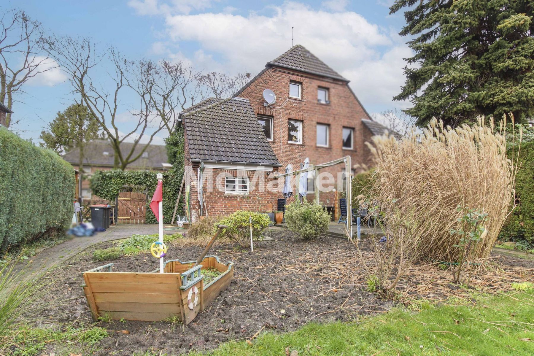 Property view 16