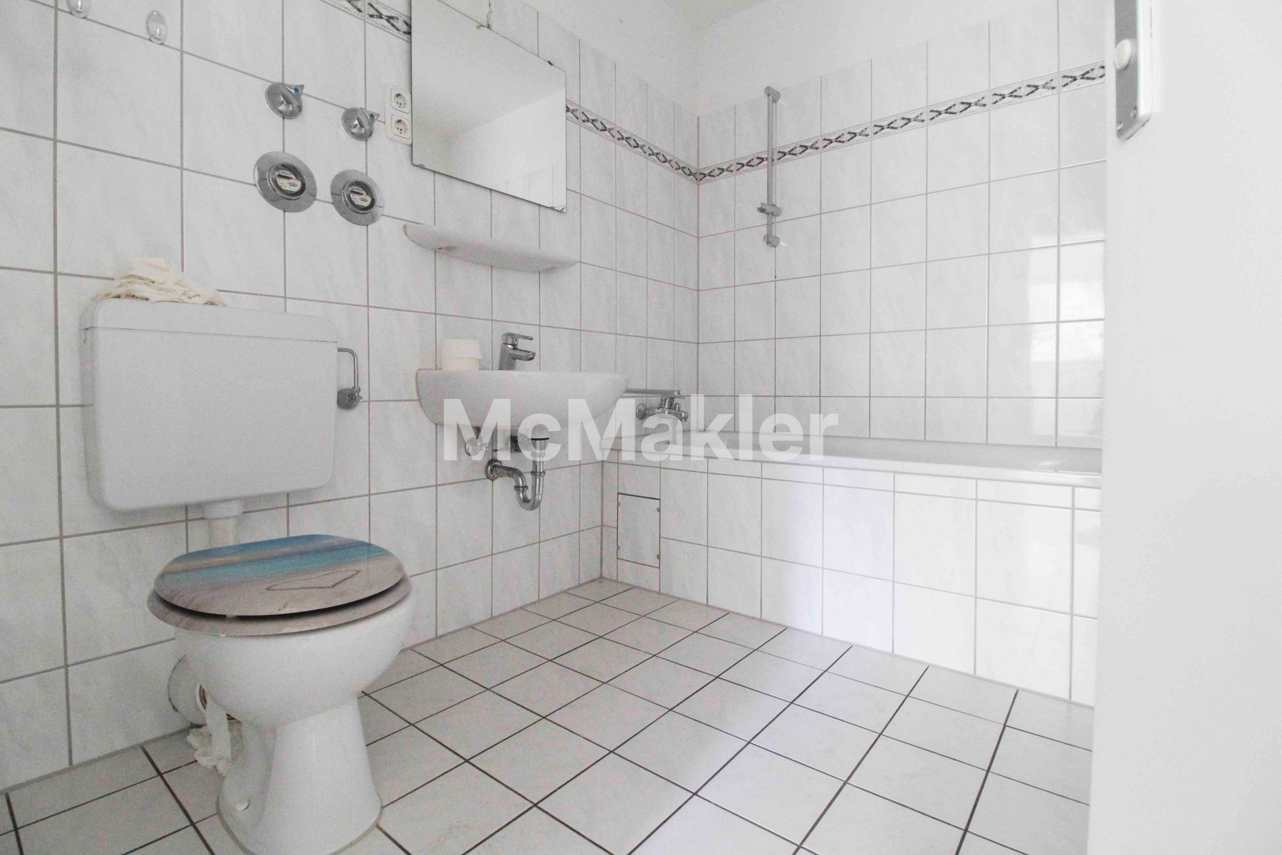 Property view 16
