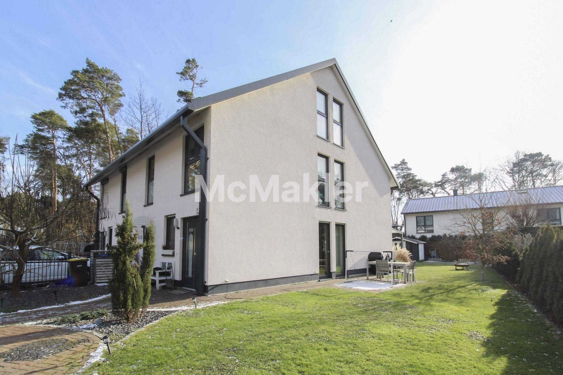 Property view 0