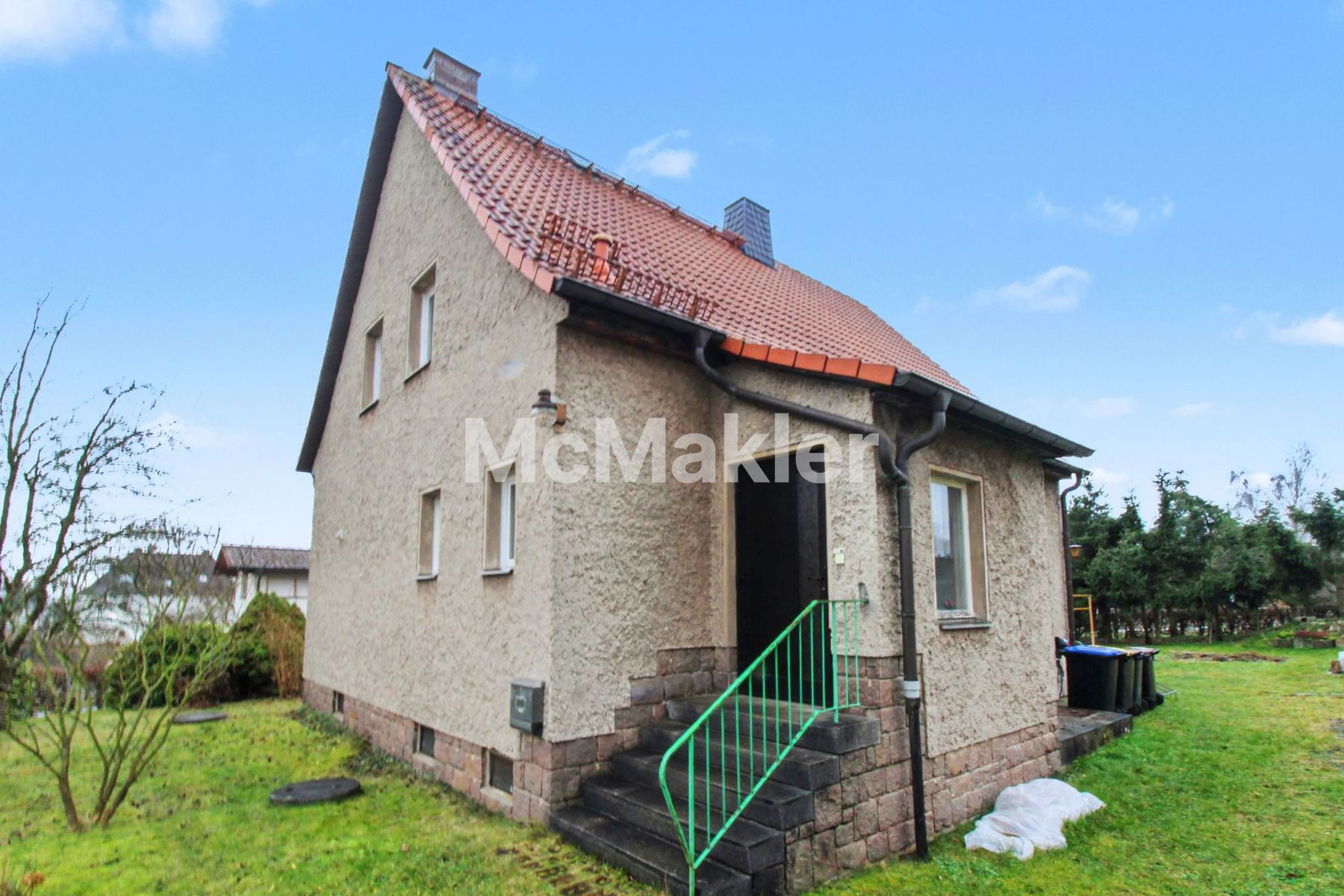 Modernisierungsbedürftiges Einfamilienhaus mit großem Grundstück in Chemnitz Grüna