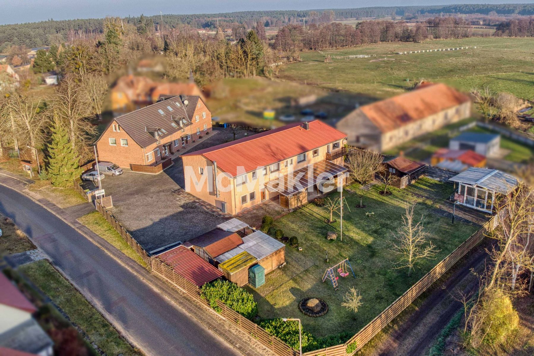 MFH mit 16 Einheiten und Top-Potenzial zur flexiblen Nutzung in Feldrandlage