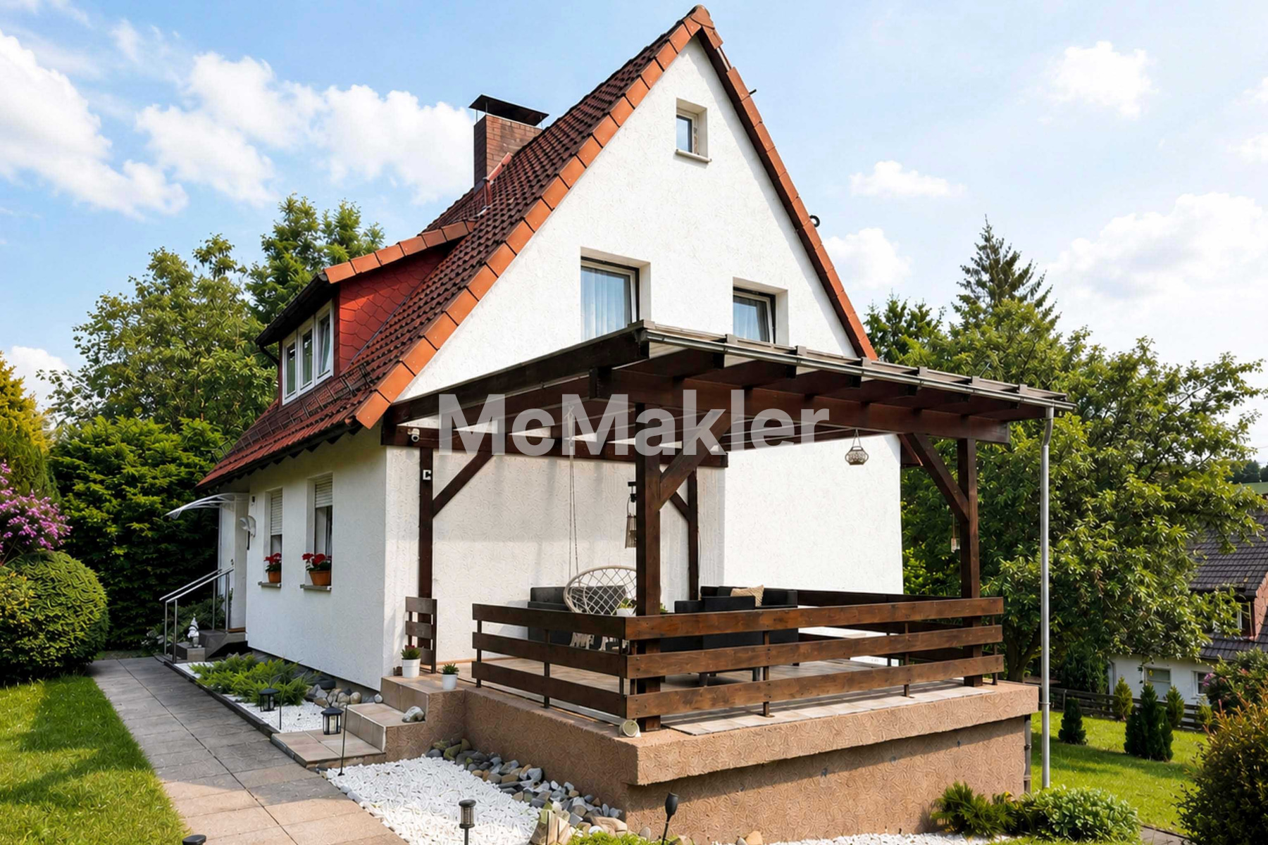 Gepflegtes Familienhaus mit Terrasse und PV-Anlage in ruhiger Wohnlage von Freiheit