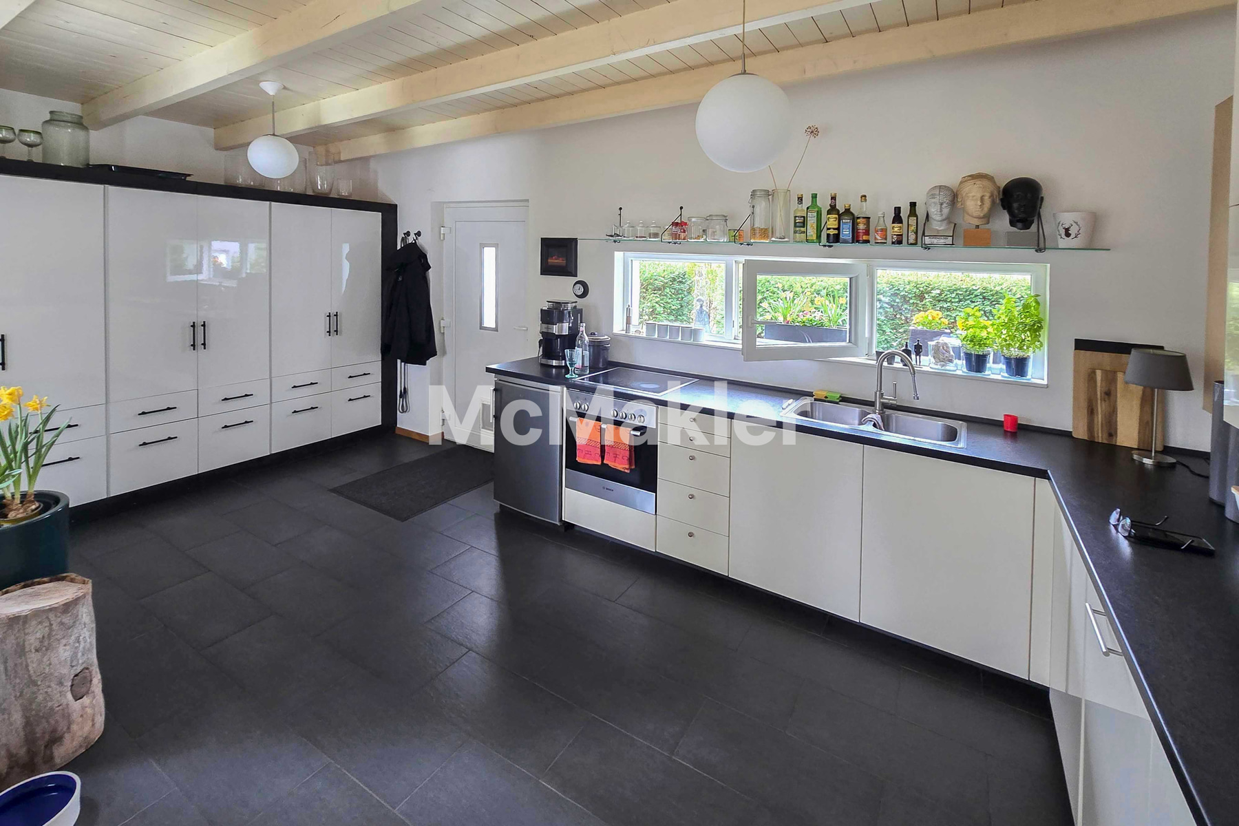 Property view 18