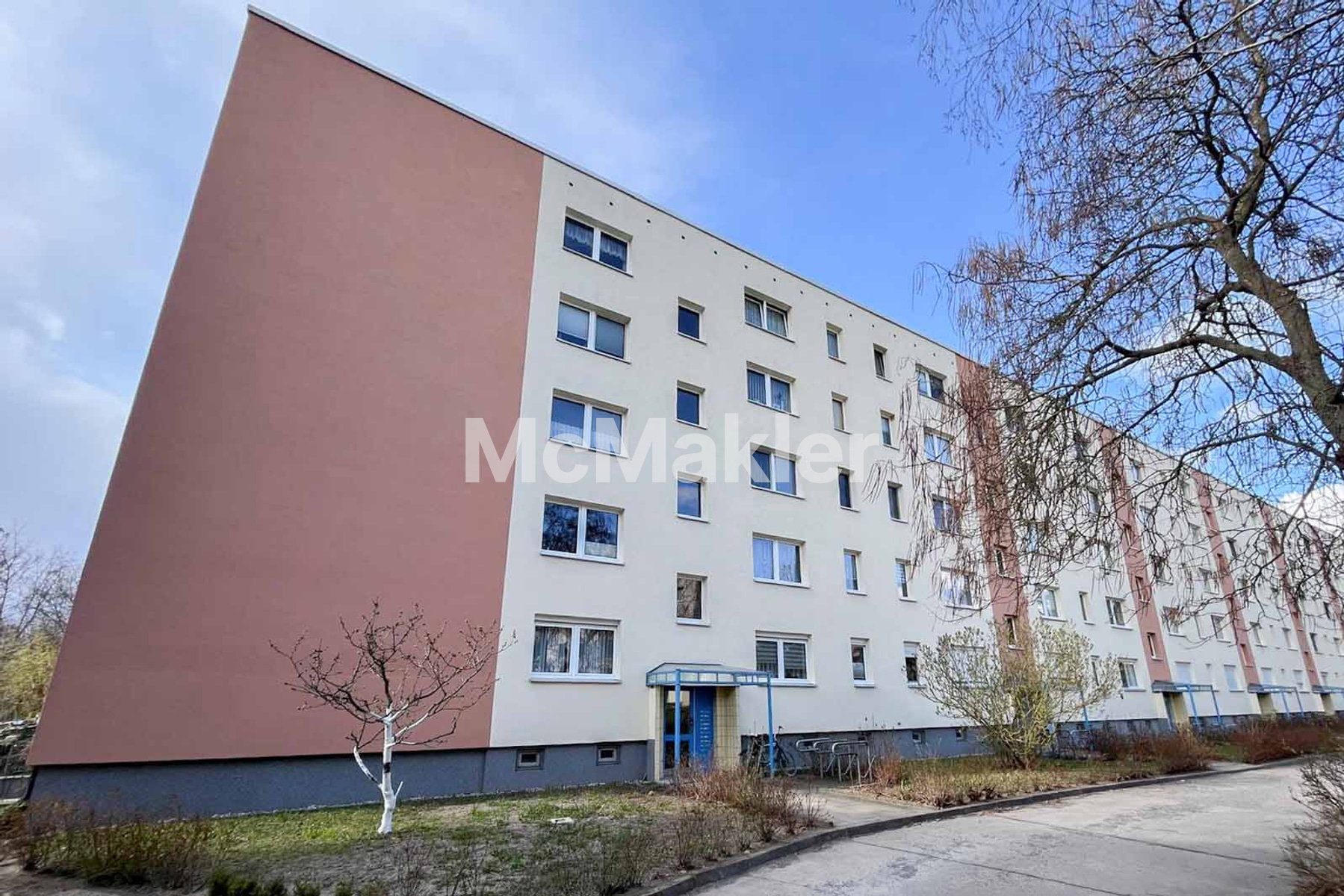 Demnächst Bezugsfrei ! 3 Zimmer-Wohnung mit Balkon und Blick auf den Fernsehturm