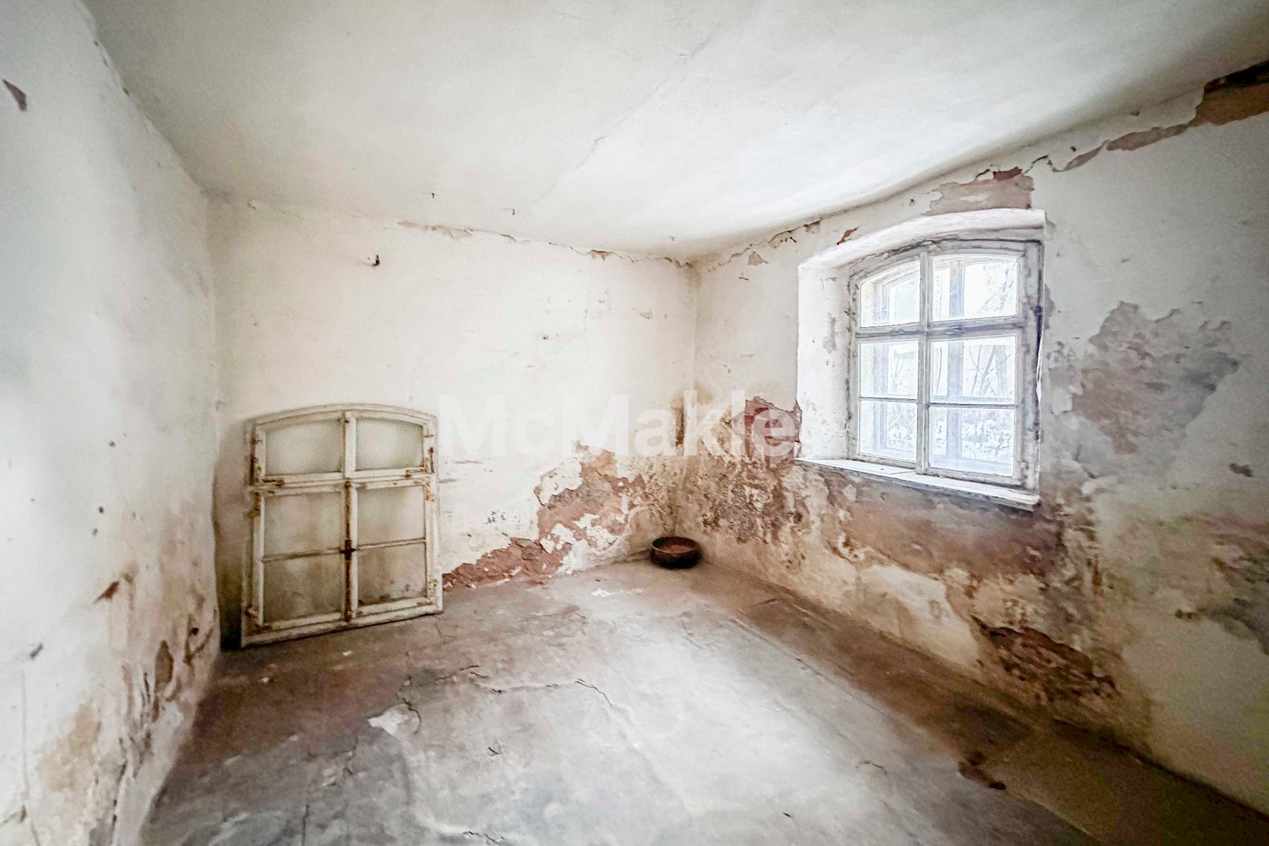 Property view 13