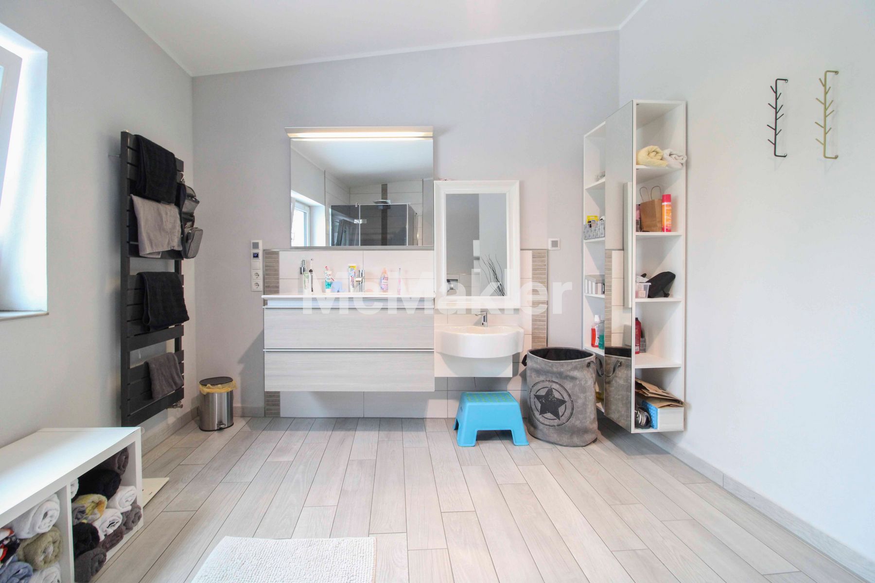Property view 12