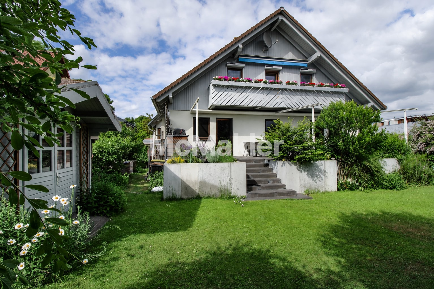 Familienidyll in Mahlsdorf-Süd: Einfamilienhaus mit potenzieller Einliegerwohnung & sonnigem Garten