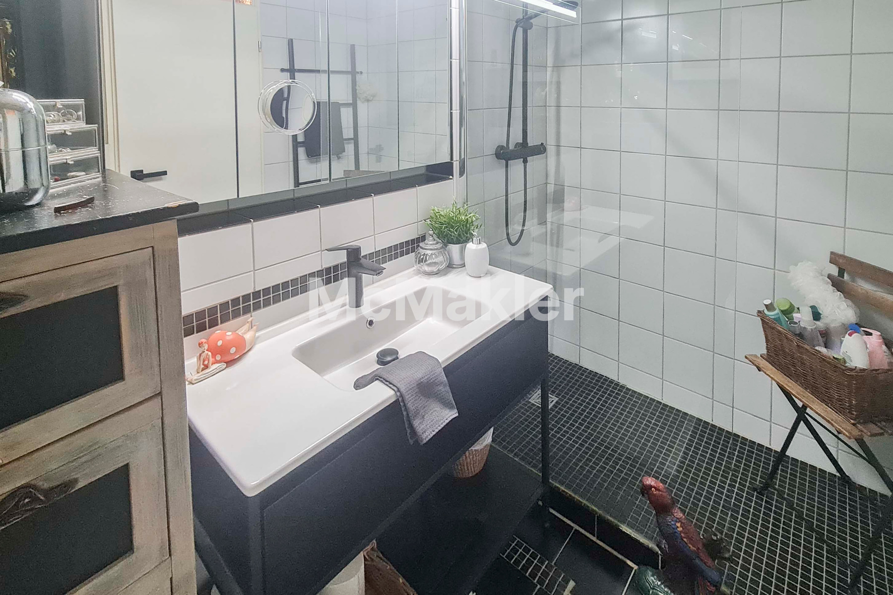 Property view 11