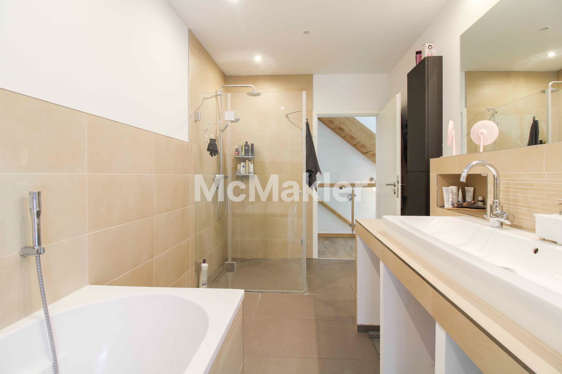 Property view 10