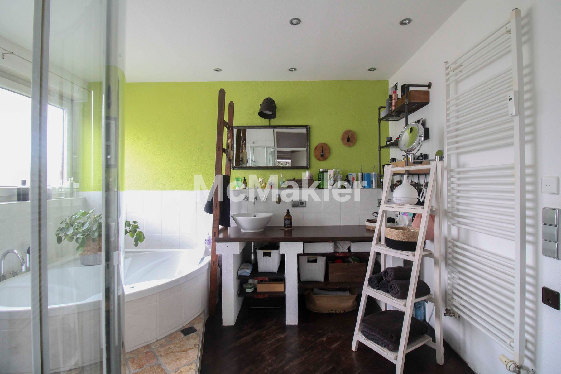 Property view 16