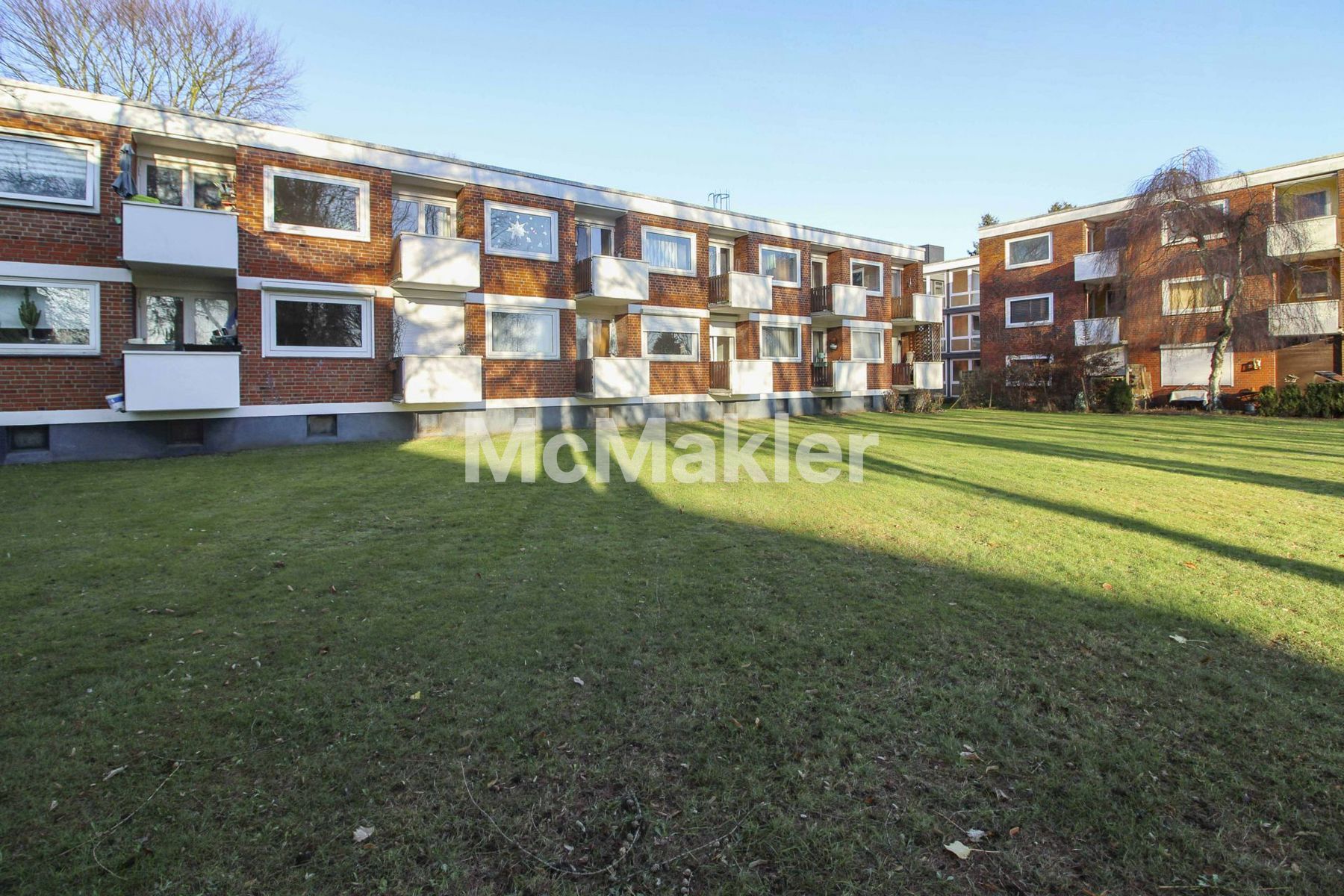 Gut geschnittene 1 Zi - Wohnung mit Loggia - Blick auf die Moorweide - Erbpacht - Vermietet