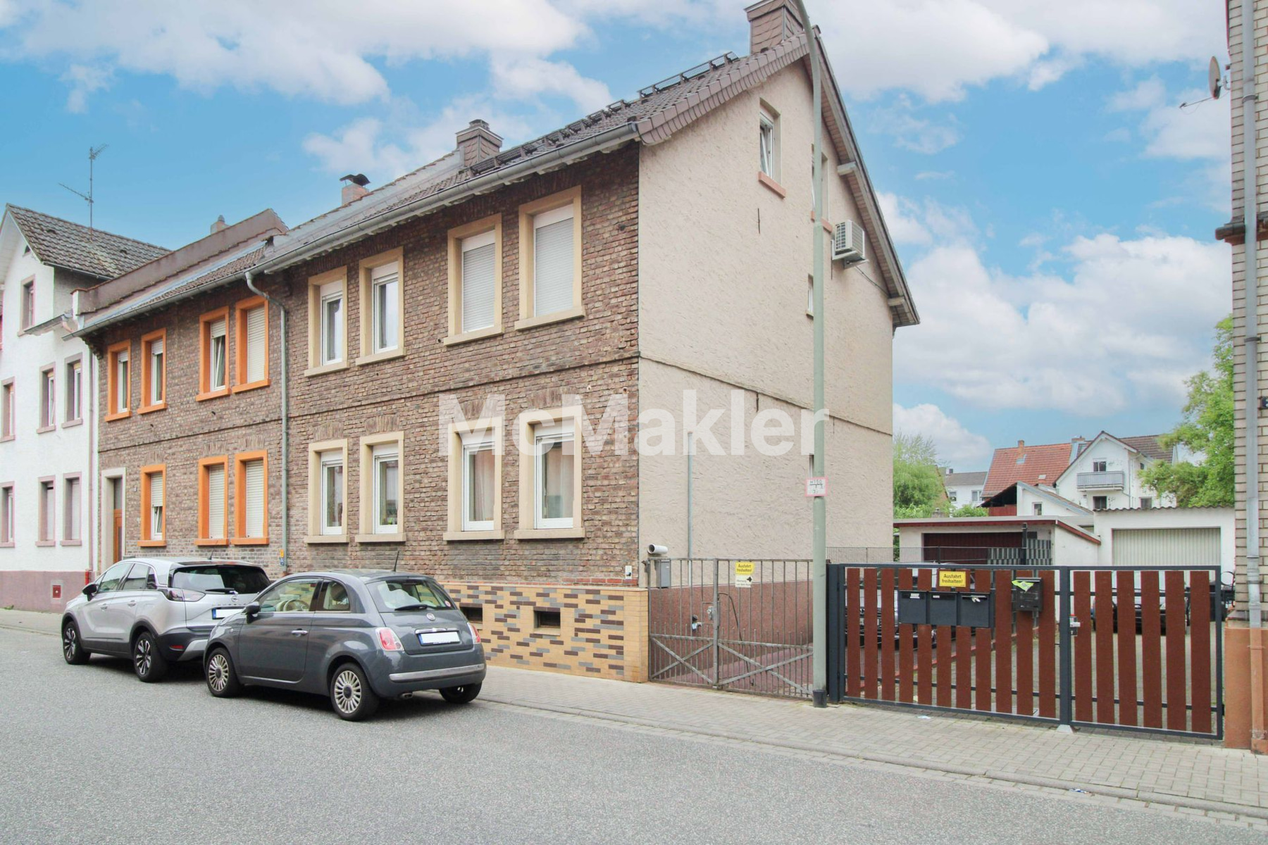 Familienglück mit Pool & Gartenlounge – Reihenendhaus im Ensembleschutz OT Großauheim