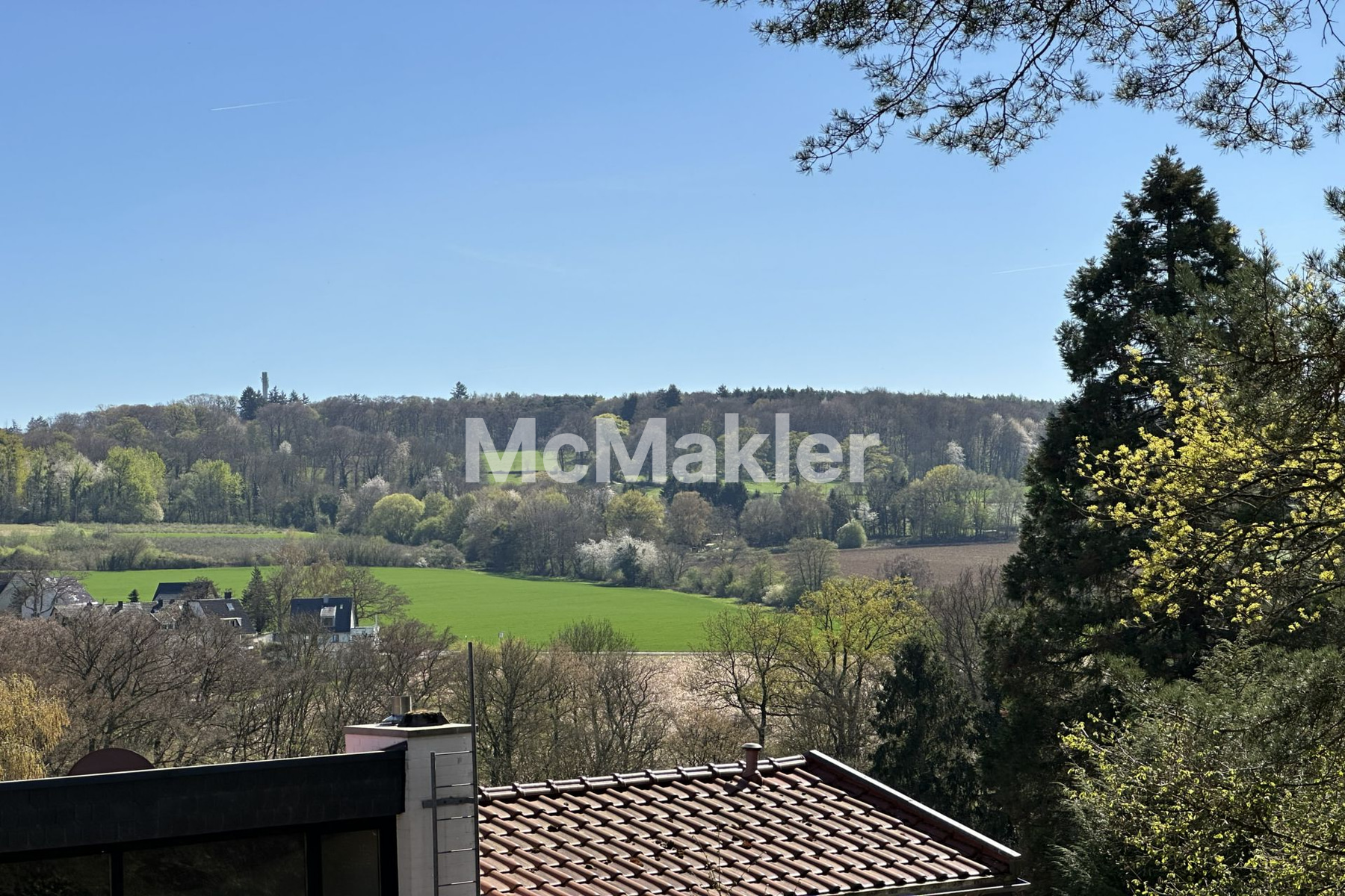 Exklusive barrierefreie 4-Zimmer-Wohnung mit beeindruckendem Panoramablick über Bonn.