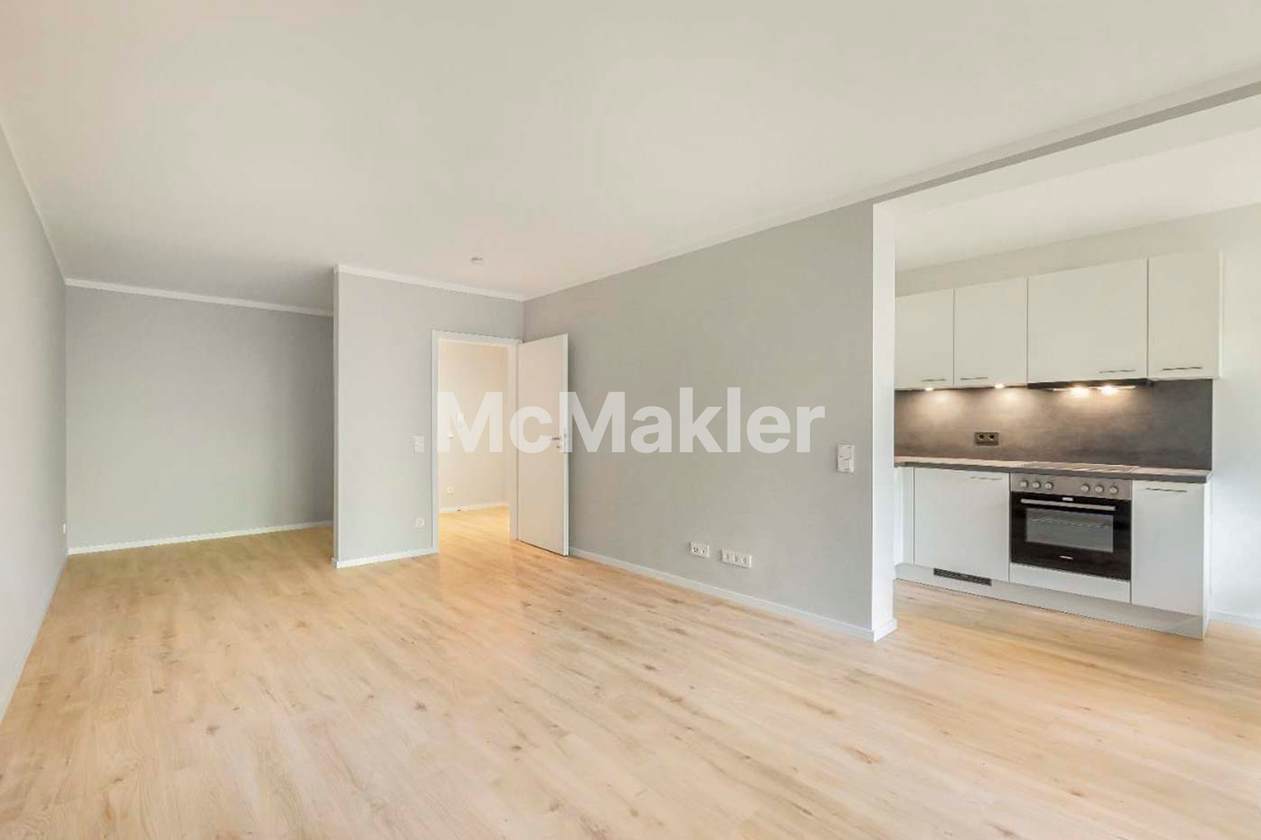 Moderne 1-Zimmer-Wohnung nach Sanierung mit Stellplatz