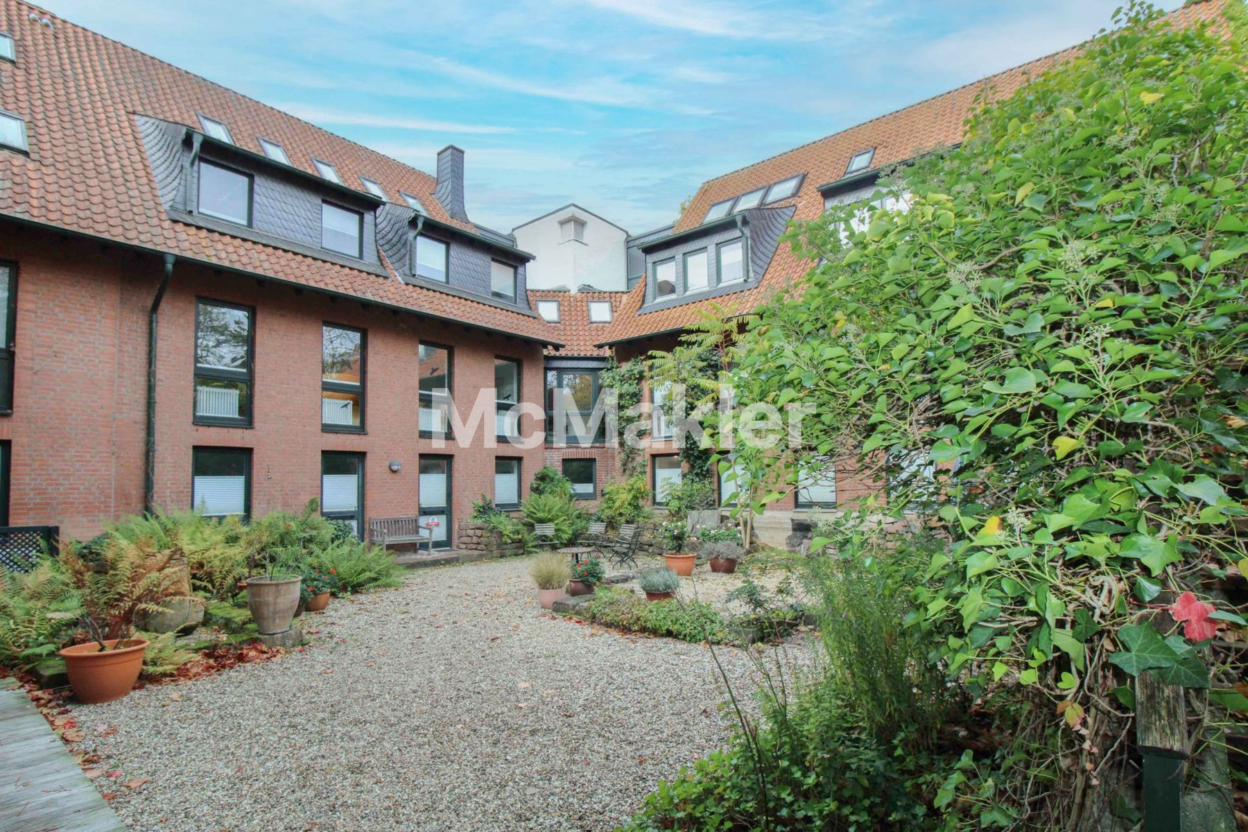 Exklusiver Business Campus mit Einfamilienhaus in bester Lage von Krefeld-Bockum
