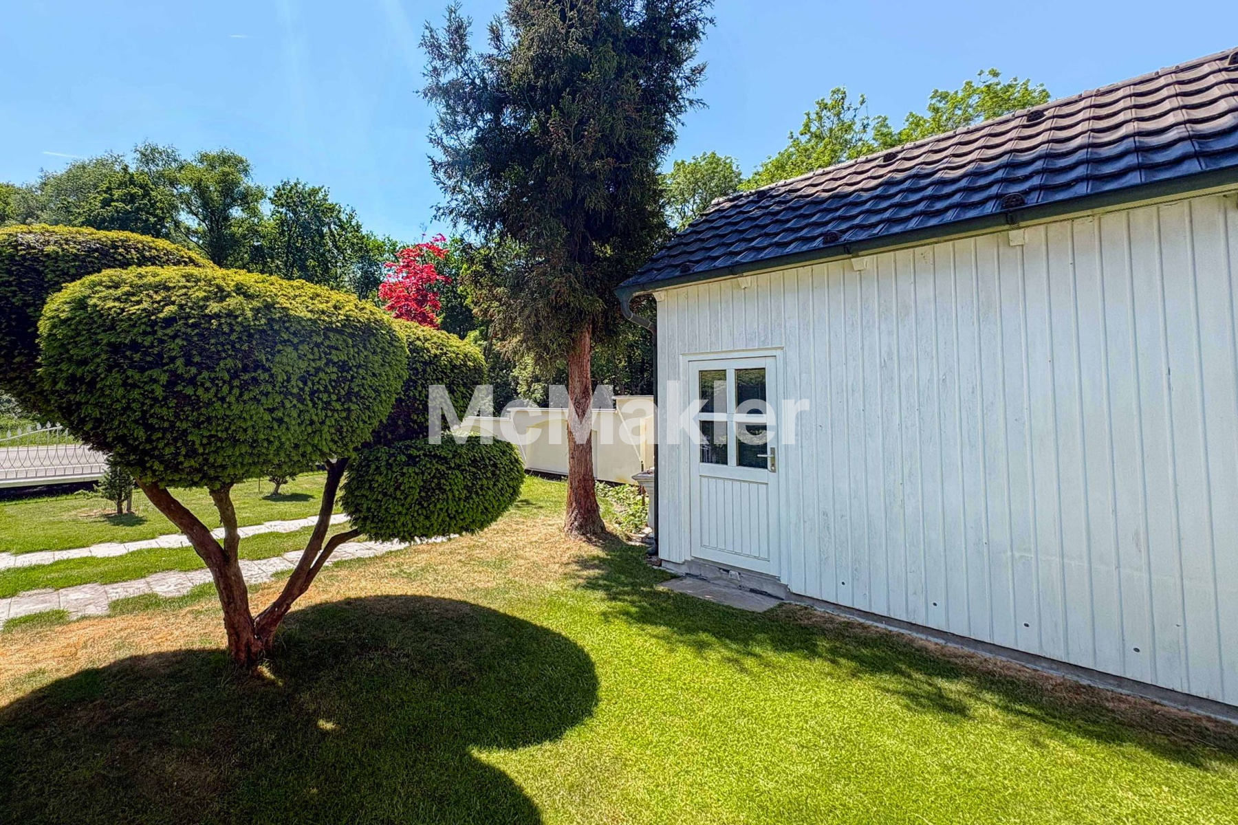 Property view 24