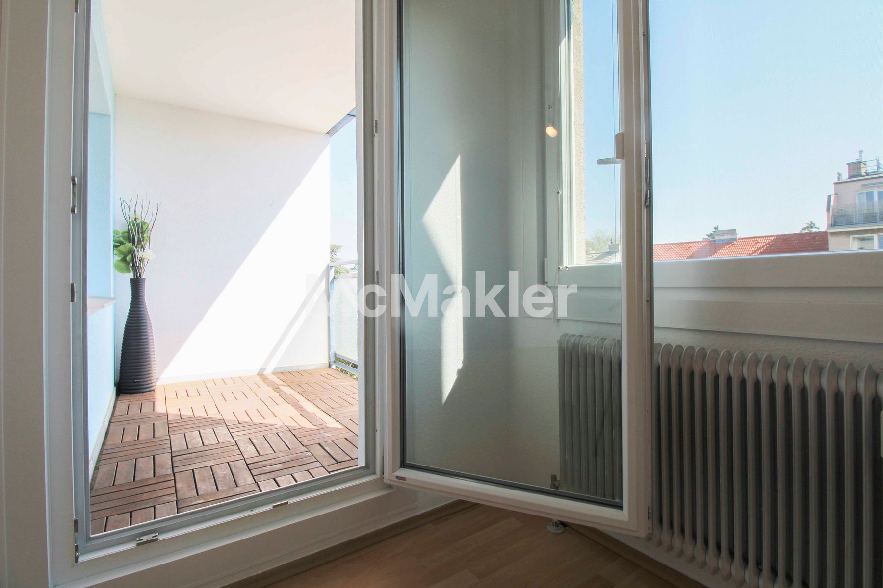 Ruhig und zentral: Gepflegte 4-Zi.-ETW mit 2 Loggien und ca. 132 m² Wohnnutzfläche im 13. Bezirk
