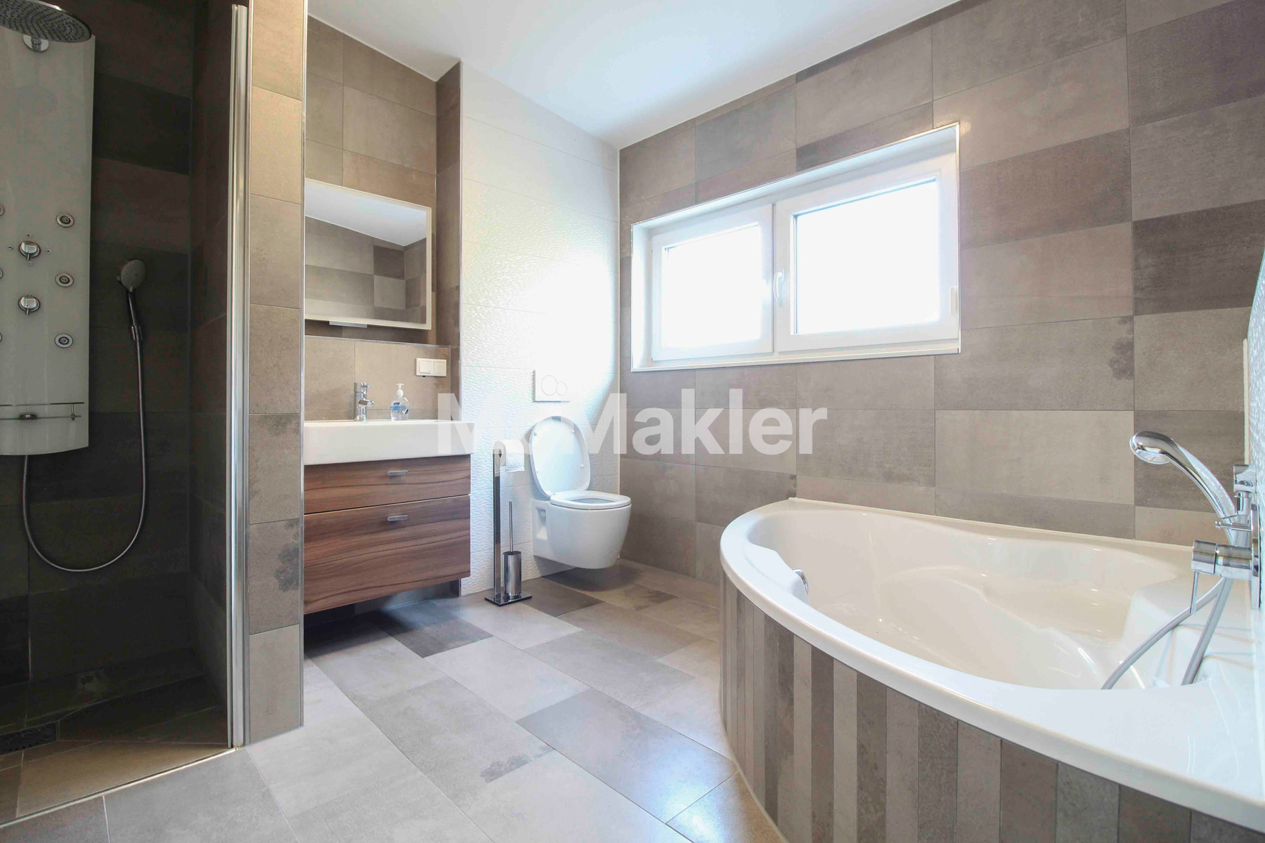 Property view 4