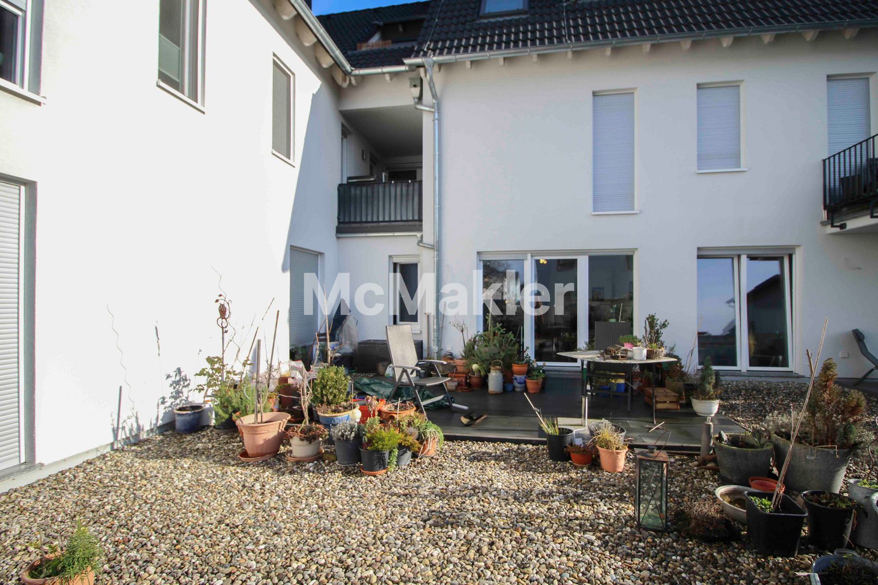 Vermietete, energieeffiziente 2 Zimmer Wohnung mit Terrasse und TG-Stellplatz