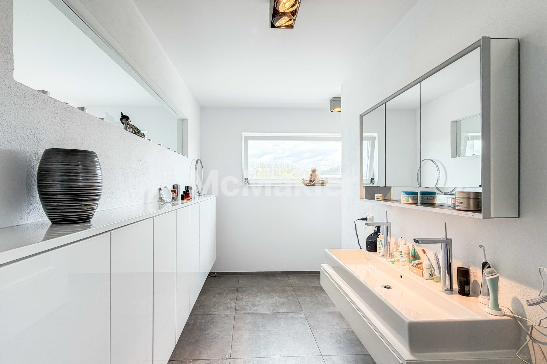 Property view 11