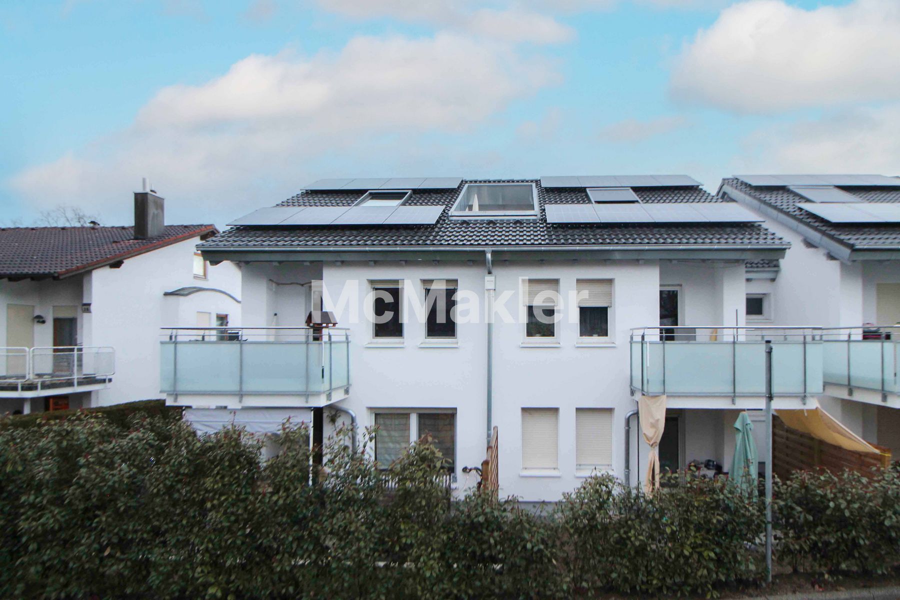 Attraktive 3-Zimmer-Wohnung auf zwei Ebenen mit Süd-Terrasse und Garage