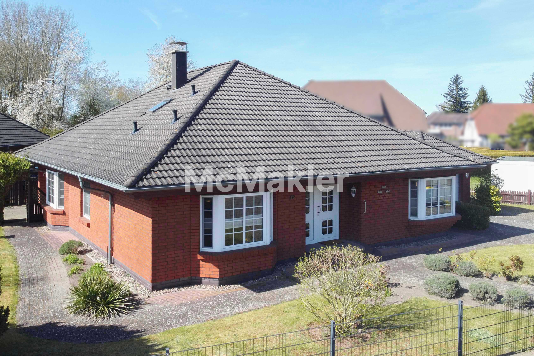 Wohnen & Arbeiten vereint: Bungalow in Steinhagen OT Negast mit separatem Bereich 