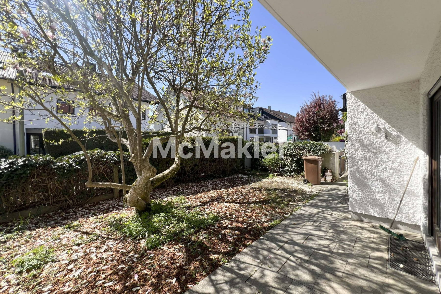 Property view 16