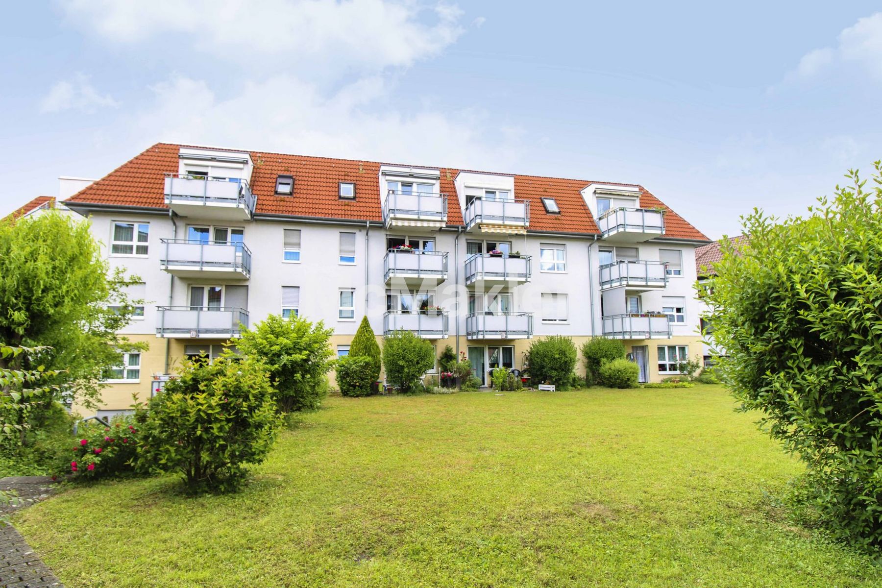 Betreutes Wohnen: Gepflegte 2-Zimmer-Wohnung mit Balkon und Aufzug in Stuttgart-Weilimdorf