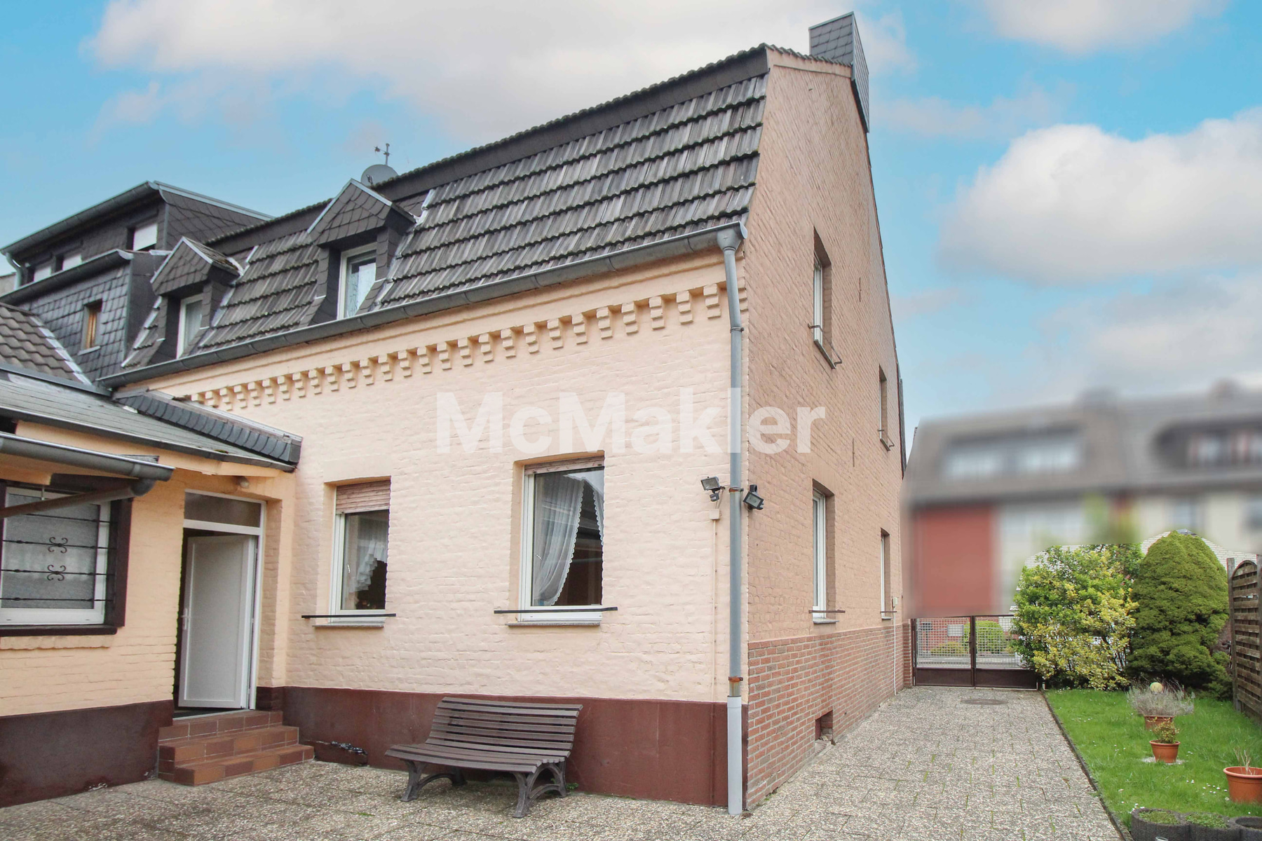 Charmantes Einfamilienhaus mit Potenzial und Erweiterungsoption in ruhiger Lage von Willich-Anrath