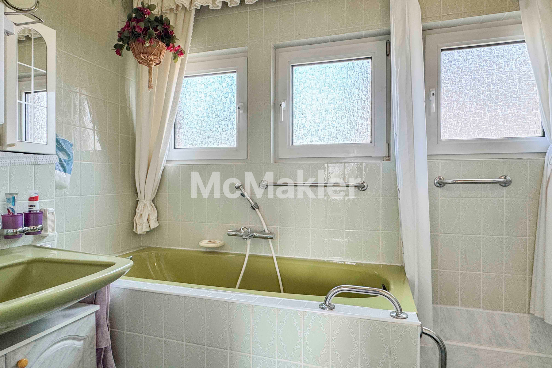 Property view 13