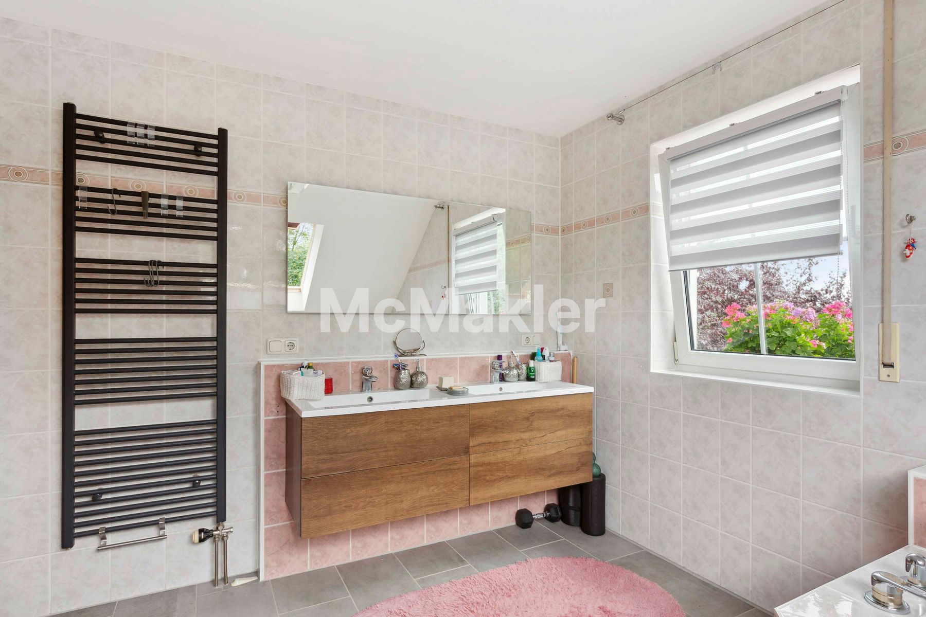 Property view 10