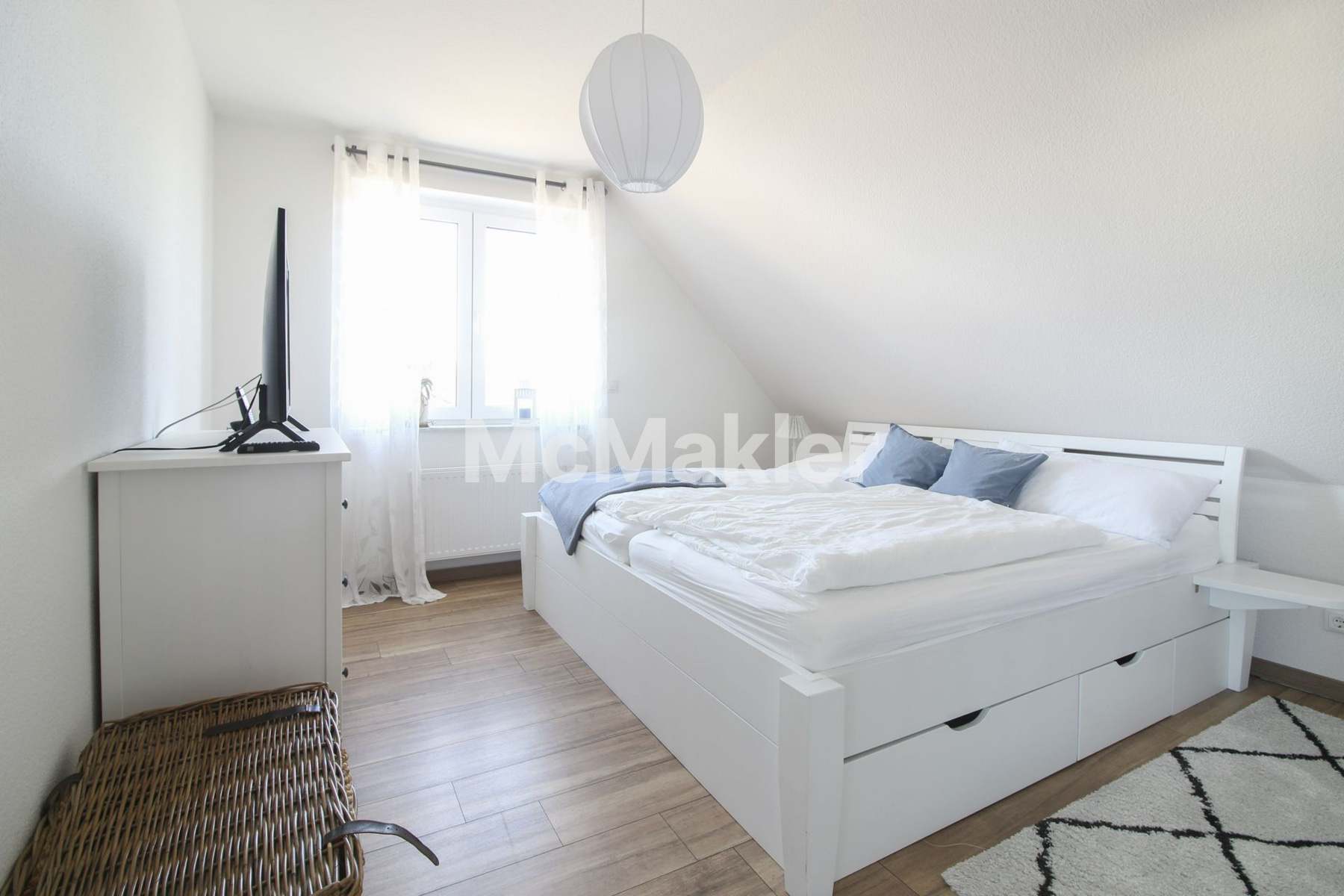 Property view 16
