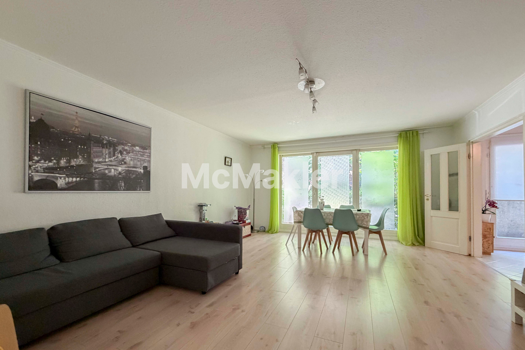Großzügige 3-Zimmer Wohnung mit Terrasse, Fußbodenheizung und Tiefgaragenstellplatz