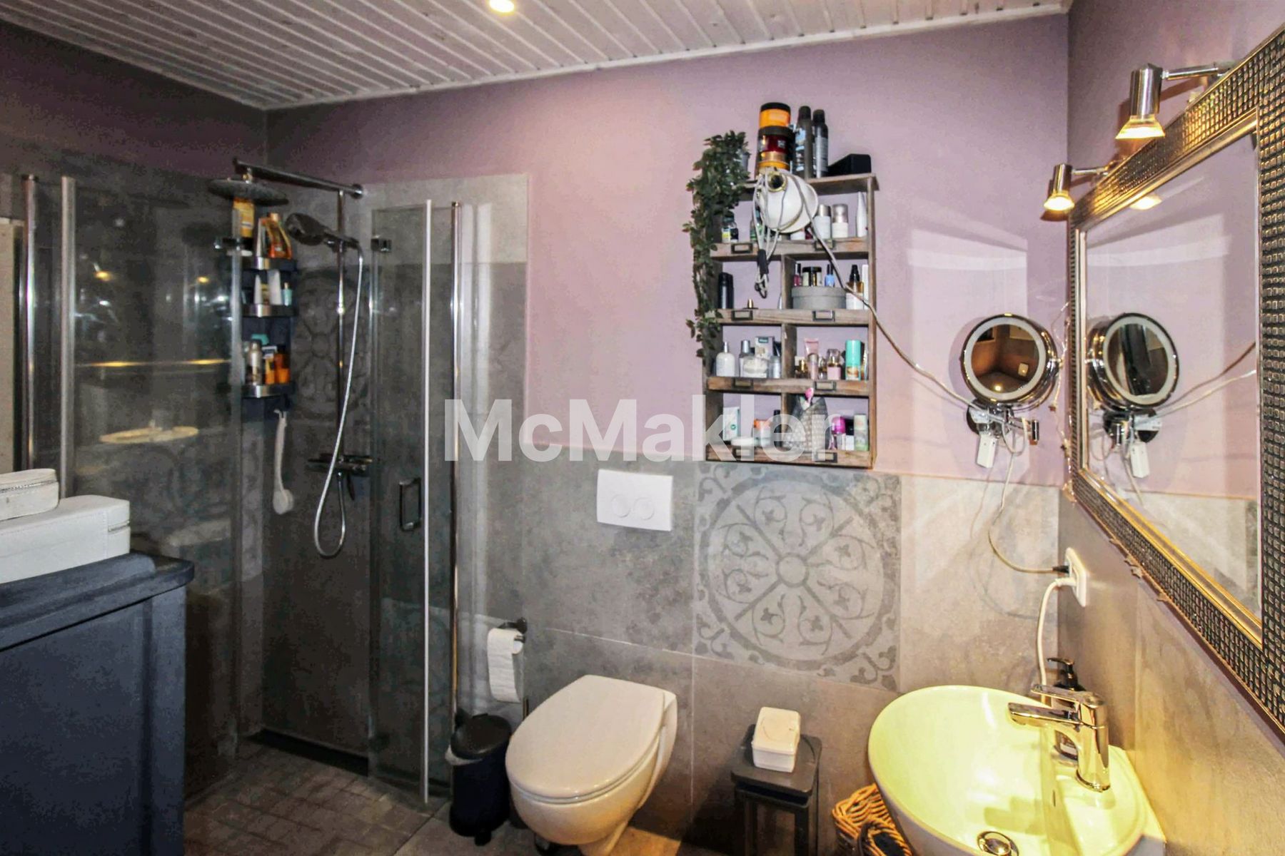 Property view 11