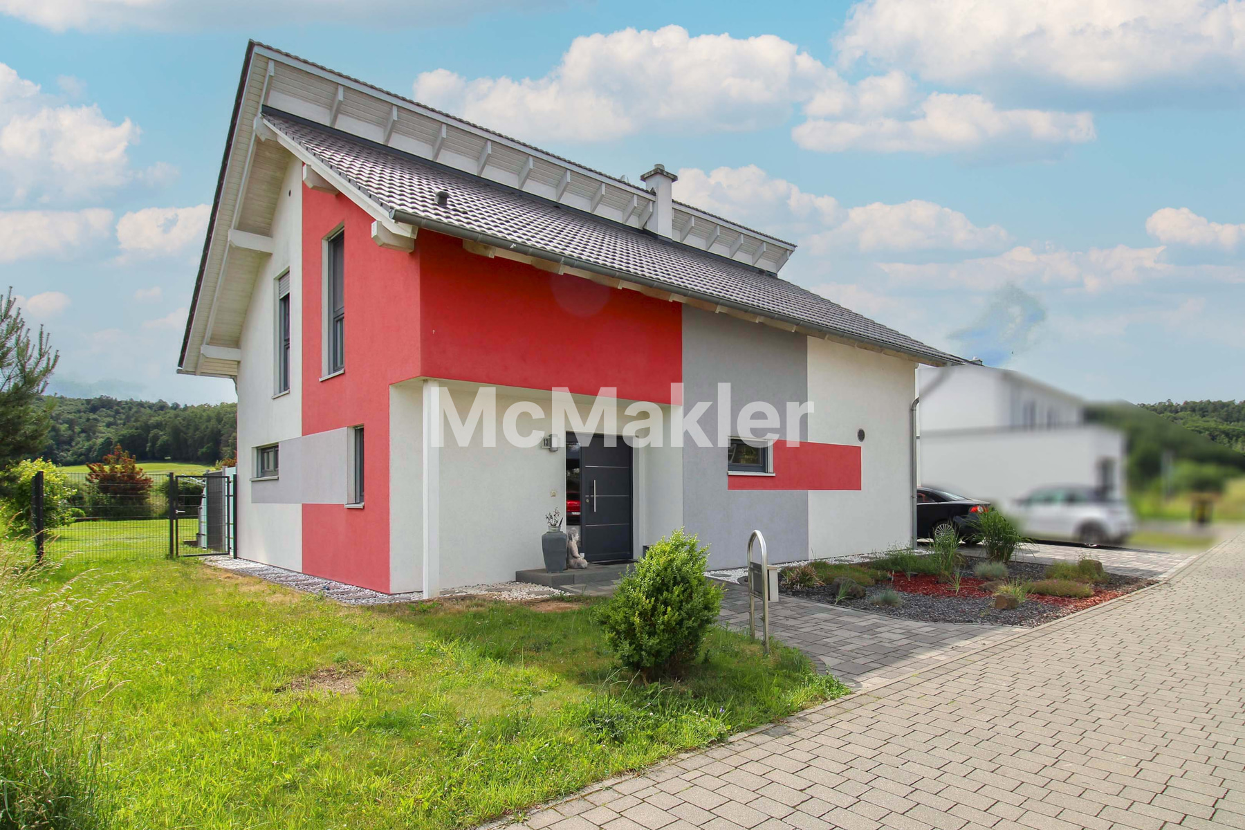 Ankommen und Wohlfühlen – Hochwertiges Einfamilienhaus in ruhiger Feld- und Waldrandlage von Schröck