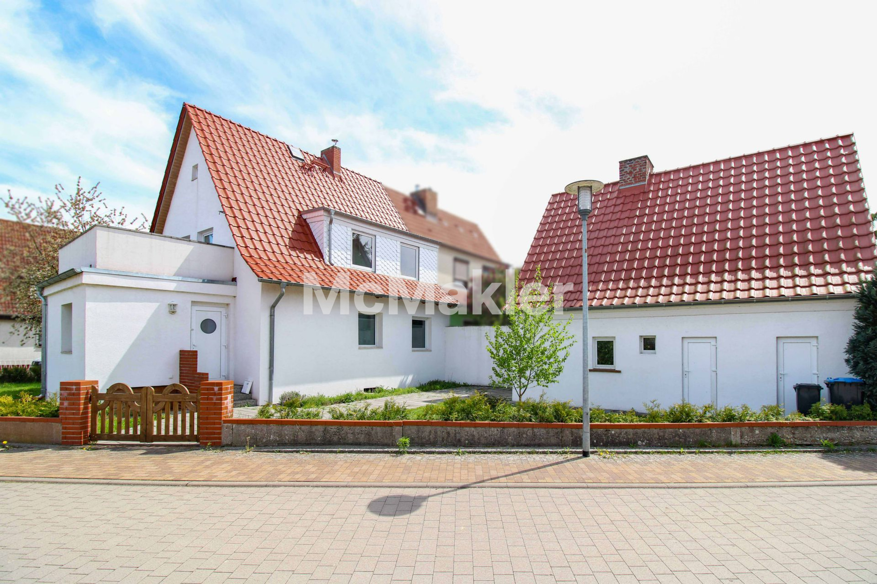 Frisch saniert und fertig zum Einzug - Doppelhaushälfte mit Nebengelass in Ueckermünde
