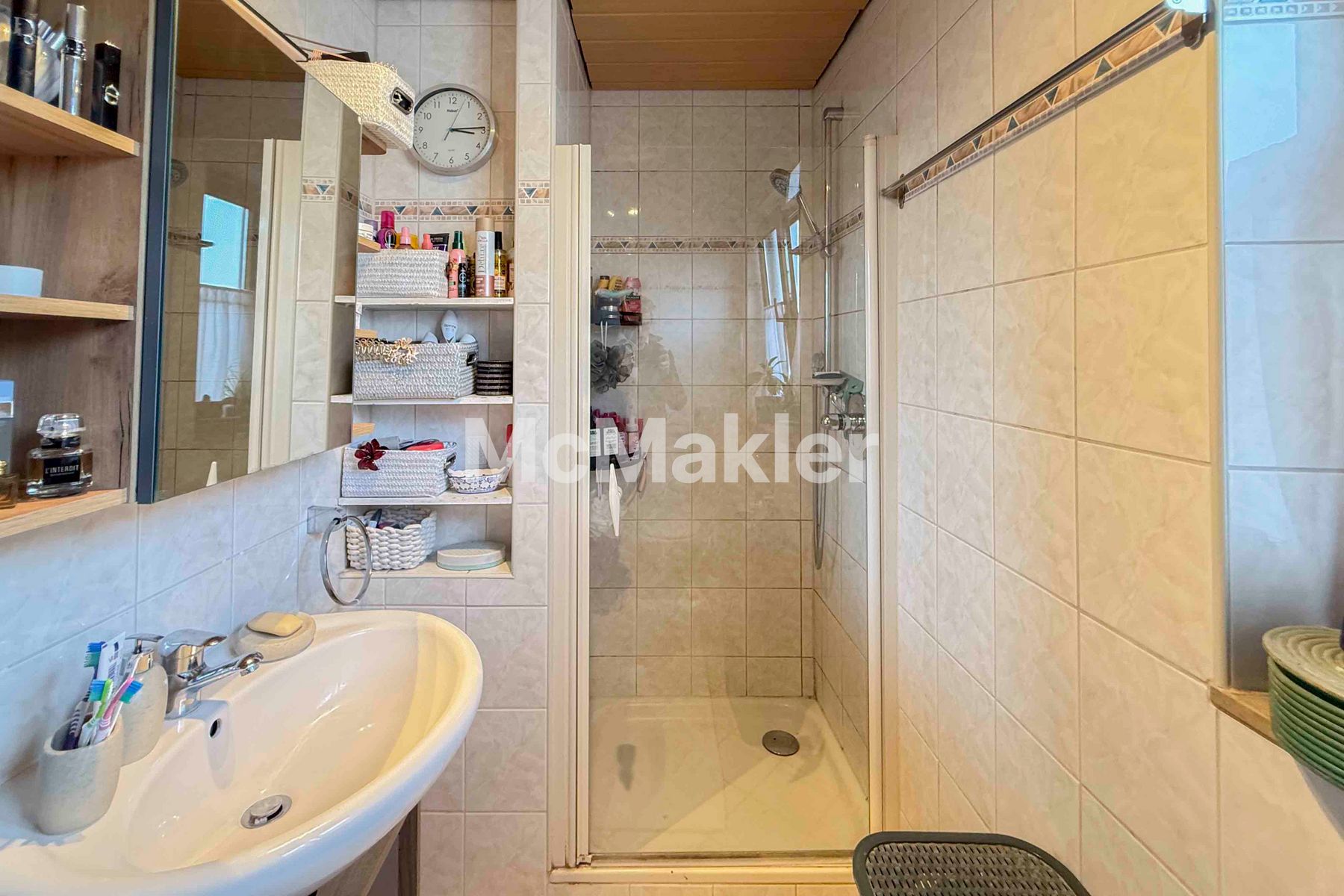 Property view 18