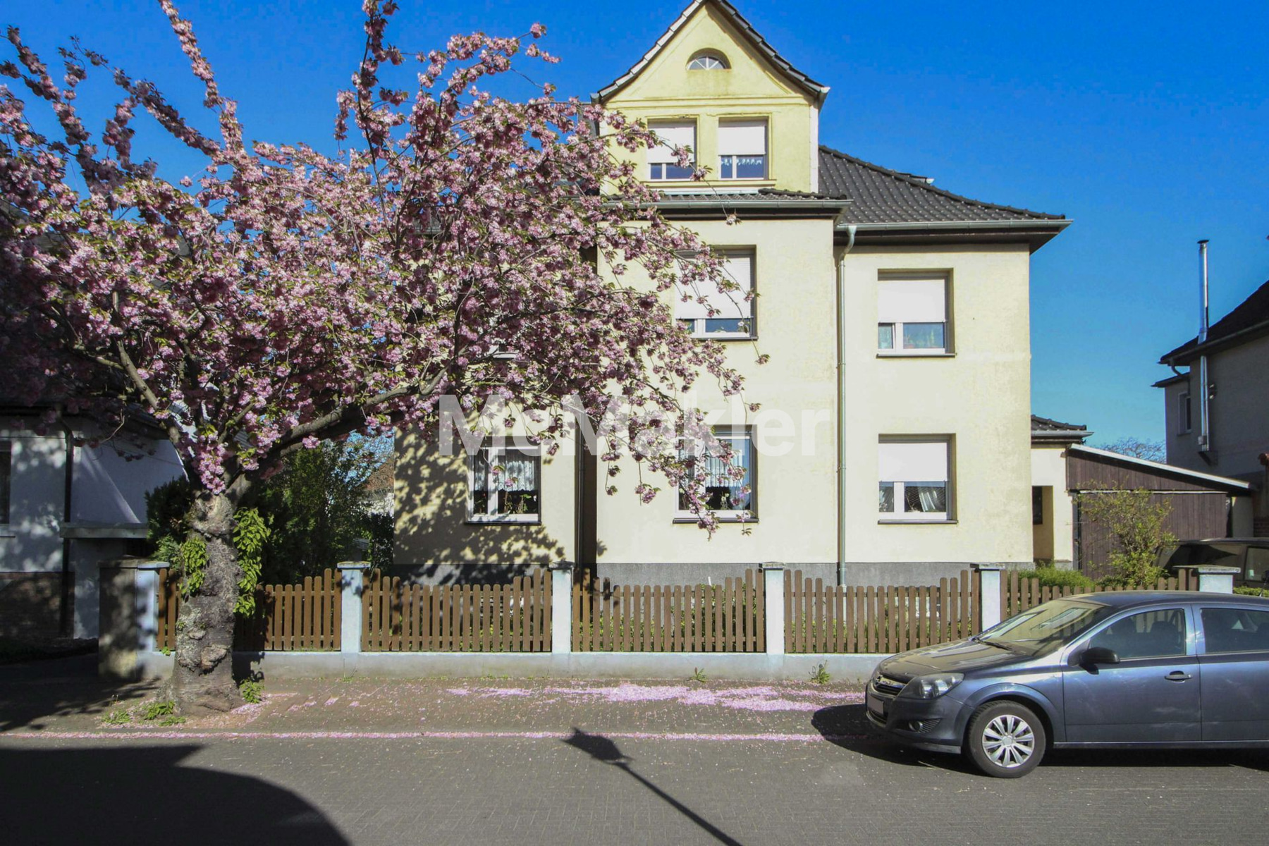 Stadtvilla zur Nutzung als Einfamilienhaus, Mehrgenerationshaus oder Vermietung